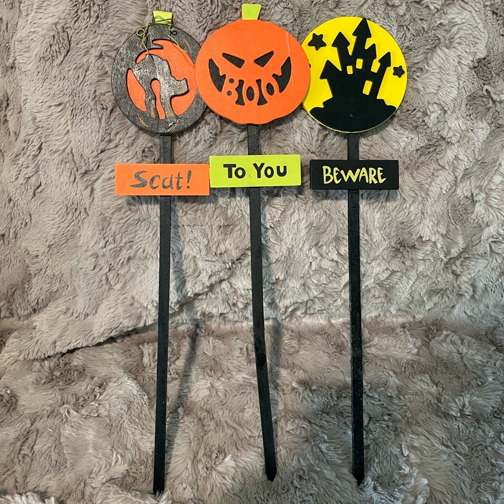 Halloween Decor